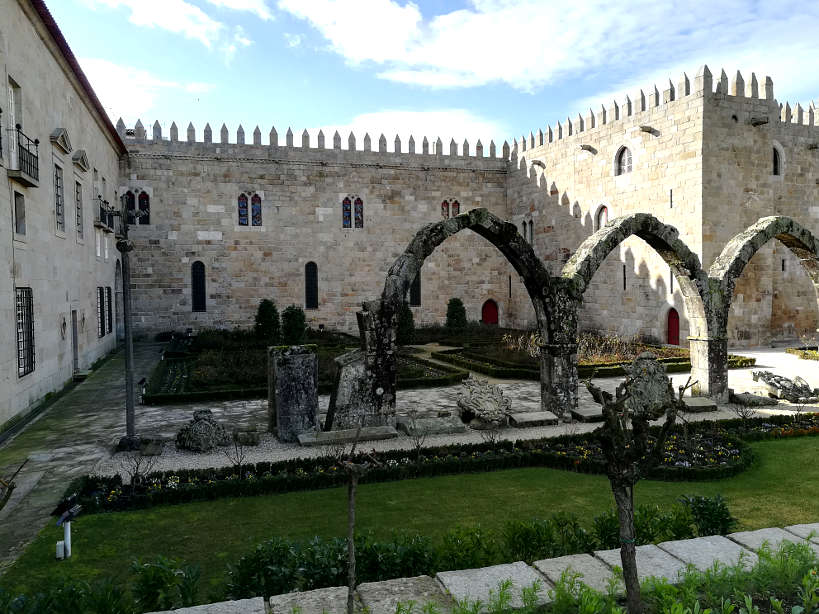 Jardim de Santa Barbara Braga Food Tour Day Trips From Porto Authentic Food Quest