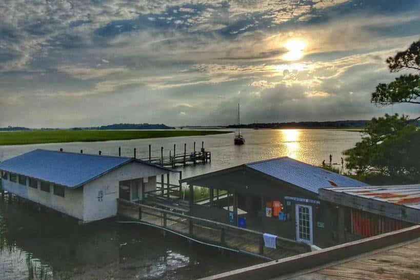 Bowen’s Island Best Restaurants In South Carolina by Authentic Food Quest