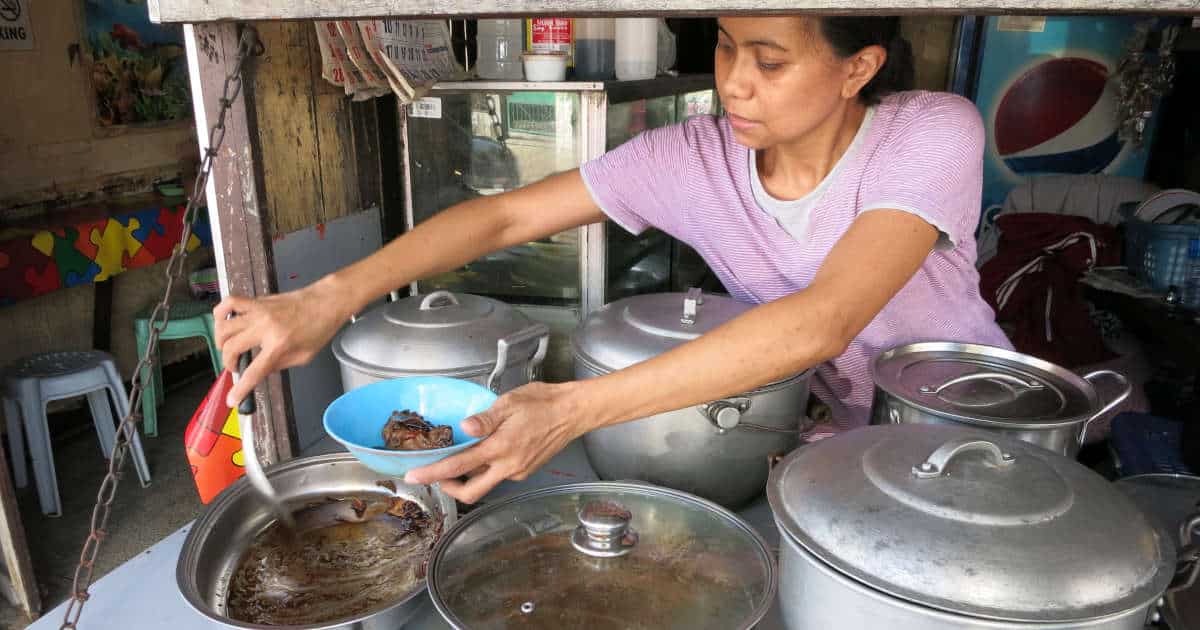 10 Simple Ways To Prepare Your Stomach For Travel