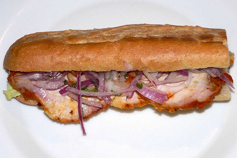 Butifarra_PeruvianStreetFood_ManuelGonzálezOlaecheayfranco_Wiki_AuthenticFoodQuest