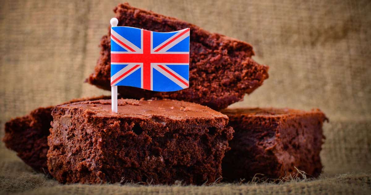1200 UK Snacks Box by Authentic Food Quest