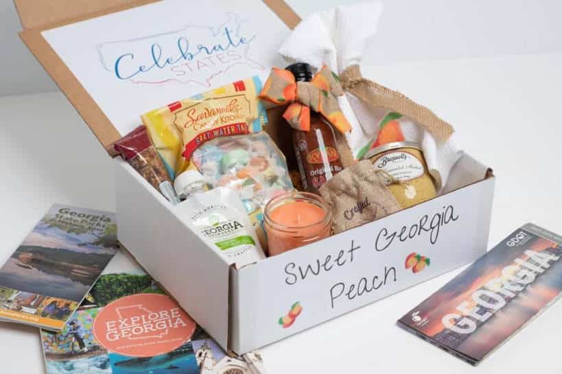 15 Must-Try International Snack Boxes To Taste The World (2023) 1