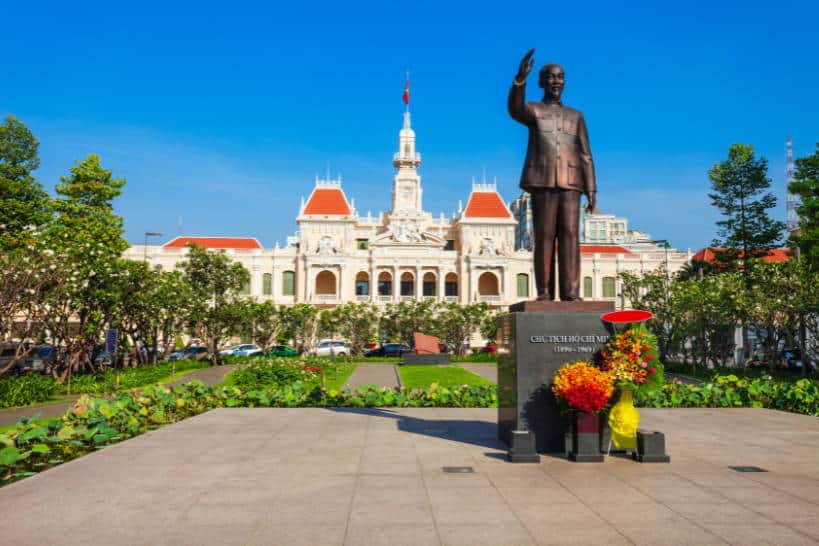 HCM City Hall Saigon Food Tour by Authentic Food Quest