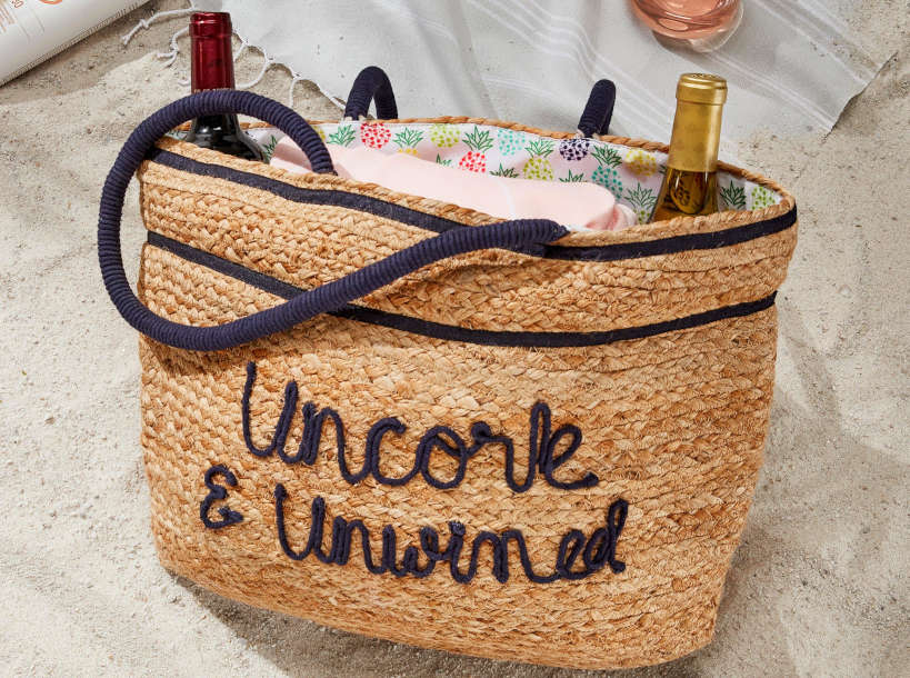 Jute Wine Bag Inexpensive Gifts For Wine Lovers by Authentic Food Quest