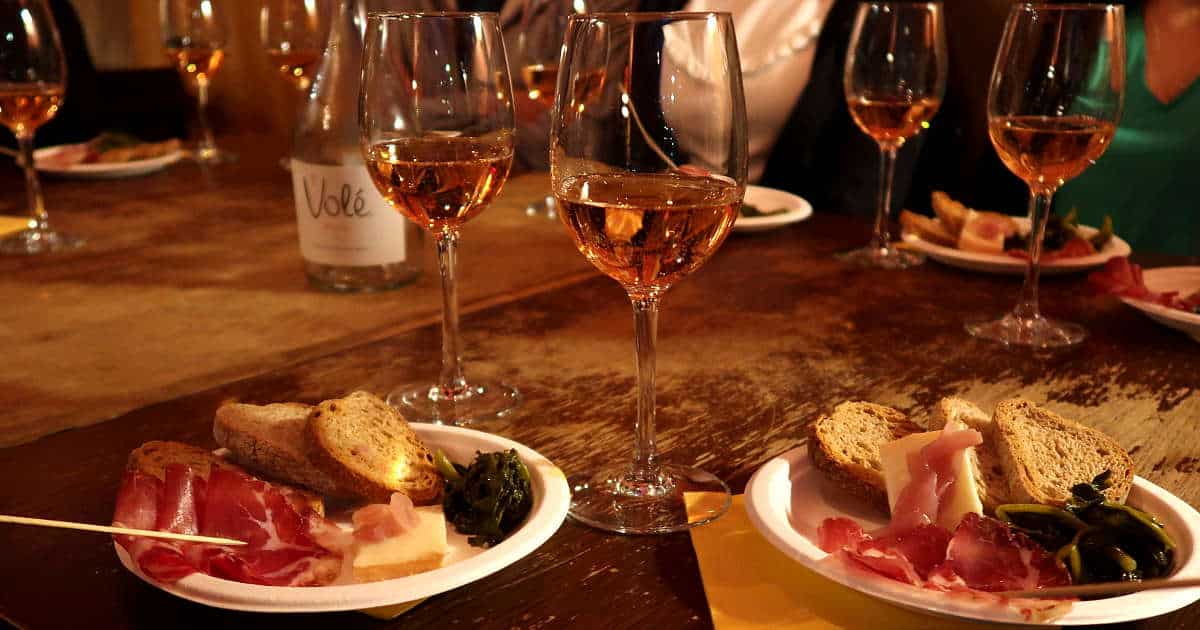 Trastevere Food Tour: How To Eat Like A Local in Rome Trendy Neighborhood