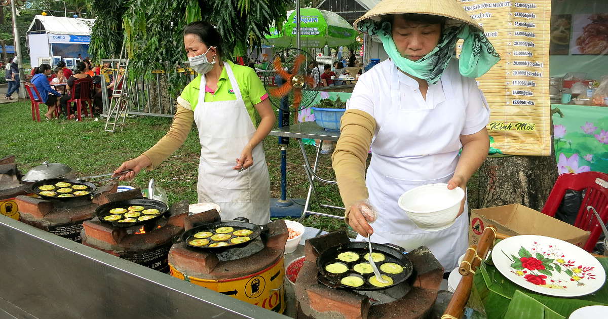 Best Travel Insurance for Food Traveler (Long Stay Included)