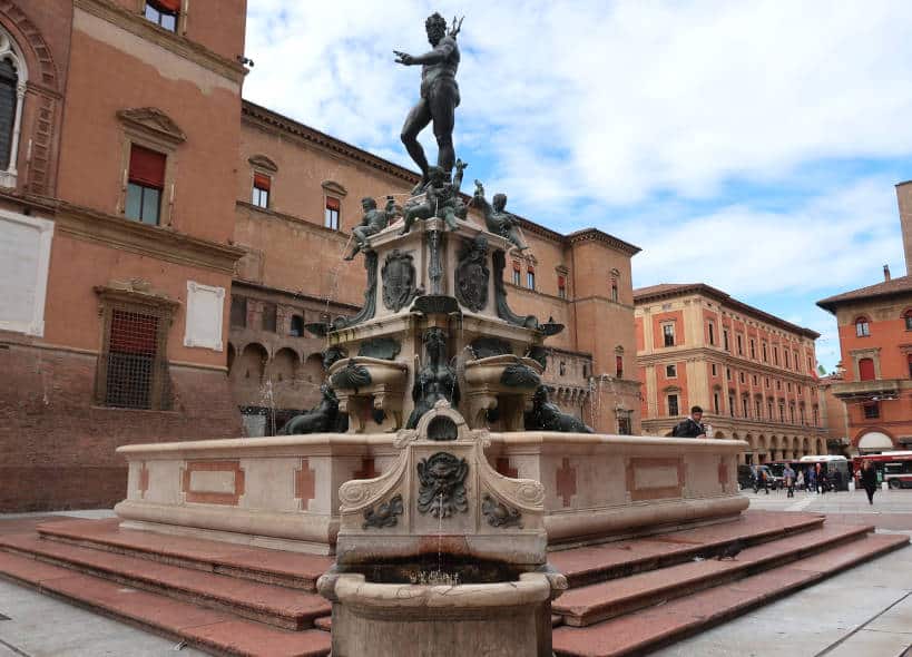 Walking Tour Is Bologna Worth Visiting by Authentic Food Quest