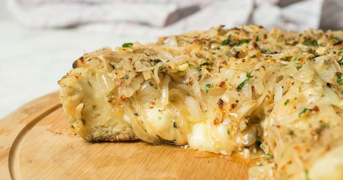 The Most Delicious Argentinian Pizza: Fugazzeta Recipe