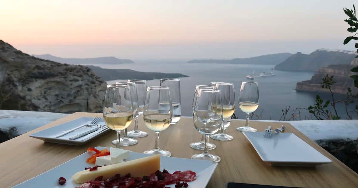 7 Amazing Santorini Wineries Tours to Book Now