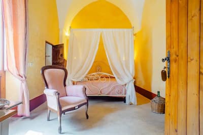 Masseria bedroom for Puglia cooking vacations with Authentic Food Quest
