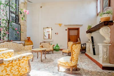 Living room Masseria for Puglia cooking vacations with Authentic Food Quest